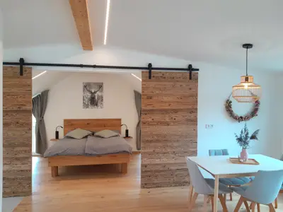 Bergblick Loft Blick in das Schlafzimmer