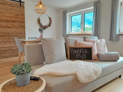 Bergblick Loft Wohnraum