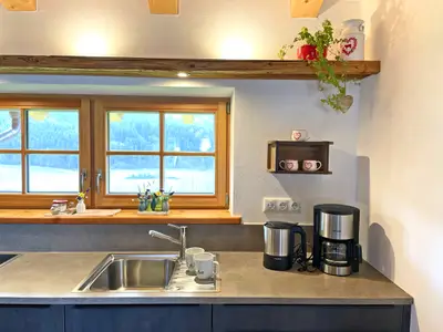 Wohnraum mit Küchenzeile