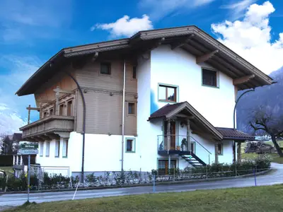 Außenseite Ferienhaus [Winter]