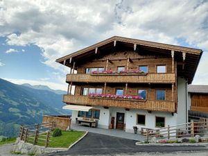 Ferienwohnung für 9 Personen (100 m²) in Aschau im Zillertal