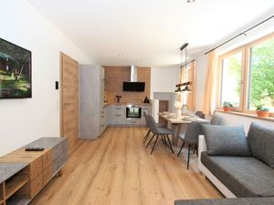 23859735-Ferienwohnung-5-Aschau im Zillertal-300x225-0