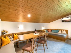 23916566-Ferienwohnung-7-Aschau im Zillertal-300x225-2