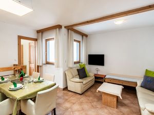 22880229-Ferienwohnung-5-Aschau im Zillertal-300x225-5