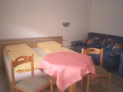 Zillertal-Aschau-Ferienwohnung-Haus-Holaus-Zimmer