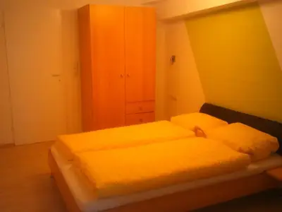 Zillertal-Aschau-Ferienwohnung-Haus-Holaus-Zimmer