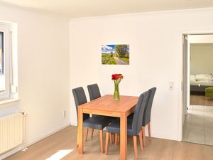 23376784-Ferienwohnung-4-Ascheffel-300x225-4