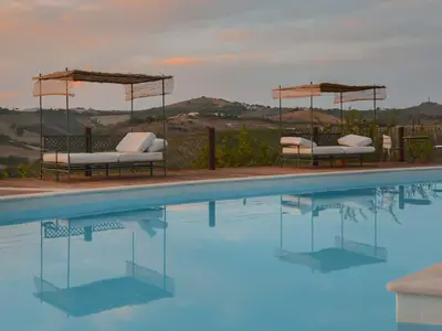 PoolOfHouse