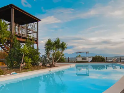 PoolOfHouse