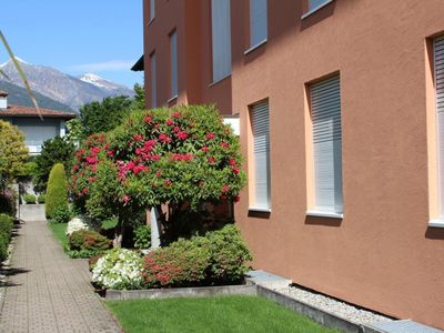 Eingangsbereich zur Residenz al Mulin und zum hauseigenen Pool. 