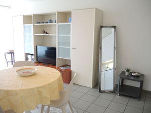 18726793-Ferienwohnung-2-Ascona-300x225-4