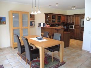 18726797-Ferienwohnung-4-Ascona-300x225-4