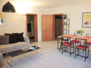 22796873-Ferienwohnung-4-Ascona-300x225-4