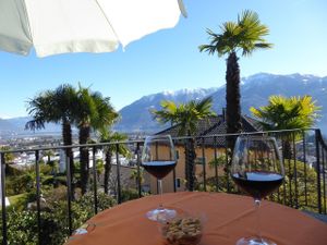 Kleine Terrasse mit wunderschöner Aussicht Richtung Südosten