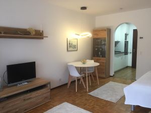 23393437-Ferienwohnung-2-Ascona-300x225-3