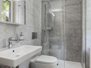 24016230-Ferienwohnung-4-Ascona-300x225-5