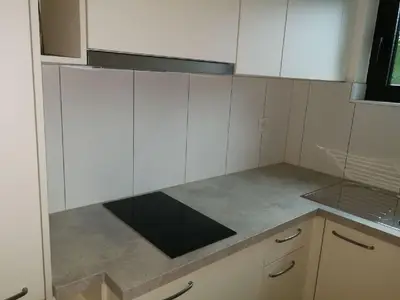 Modernes Induktionskochfeld. Klein - aber fein!