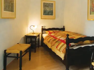 2. Schlafzimmer