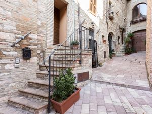 22435961-Ferienwohnung-5-Assisi-300x225-1