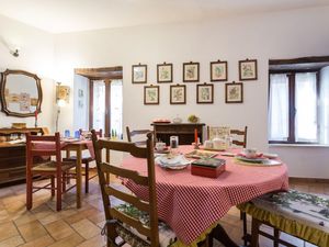 22435961-Ferienwohnung-5-Assisi-300x225-3