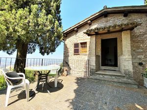 23967516-Ferienwohnung-4-Assisi-300x225-2