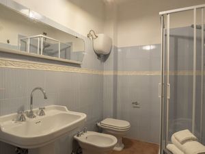 23867600-Ferienwohnung-4-Assisi-300x225-1