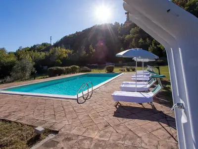 PoolOfHouse