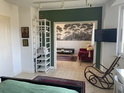 Photo, INSIDE, OUTSIDE