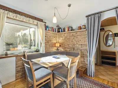 Photo, INSIDE, OUTSIDE