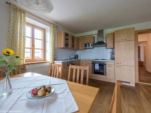 23532648-Ferienwohnung-5-Attersee-300x225-4