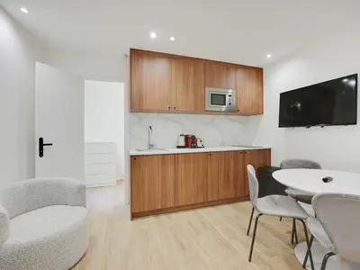 Ferienwohnung für 5 Personen (30 m²) in Aubervilliers 1/7