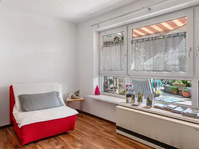 Photo, INSIDE, OUTSIDE