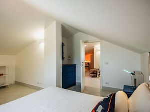 24034104-Ferienwohnung-8-Augusta-300x225-1