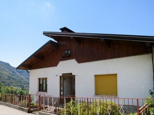 23850603-Ferienwohnung-4-Aurano-300x225-5