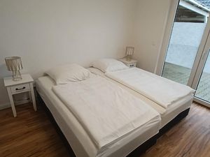 23989318-Ferienwohnung-2-Aurich-300x225-1