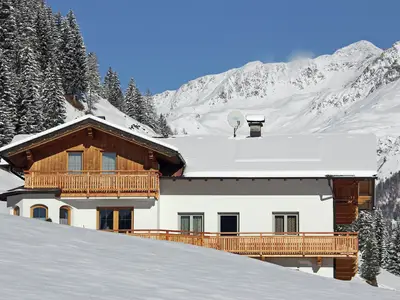 ExteriorWinter
