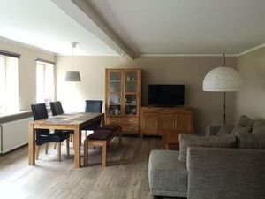 24050616-Ferienwohnung-7-Aventoft-300x225-5