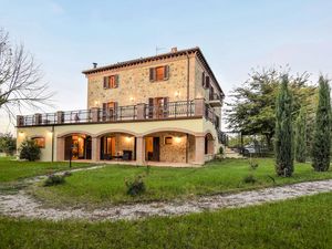 Ferienwohnung für 6 Personen (112 m²) in Avigliano Umbro