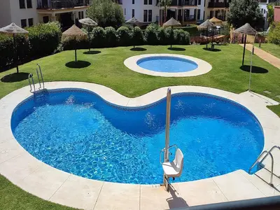 PoolOfHouse