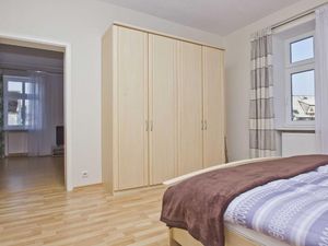 23957045-Ferienwohnung-2-Baabe-300x225-5