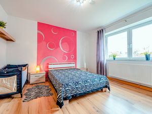 23961540-Ferienwohnung-4-Baabe-300x225-4