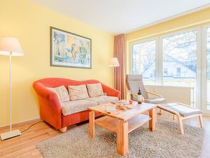 23948510-Ferienwohnung-2-Baabe-300x225-3