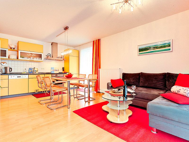 23993676-Ferienwohnung-4-Baabe-800x600-1