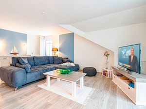 23948051-Ferienwohnung-3-Baabe-300x225-1