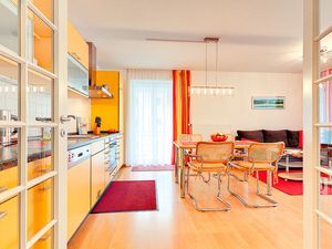 23993676-Ferienwohnung-4-Baabe-300x225-4