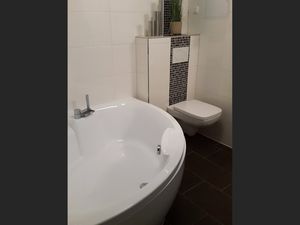 23472071-Ferienwohnung-4-Baabe-300x225-5