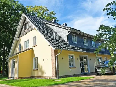 Ferienwohnung für 9 Personen (160 m²) in Baabe 1/10