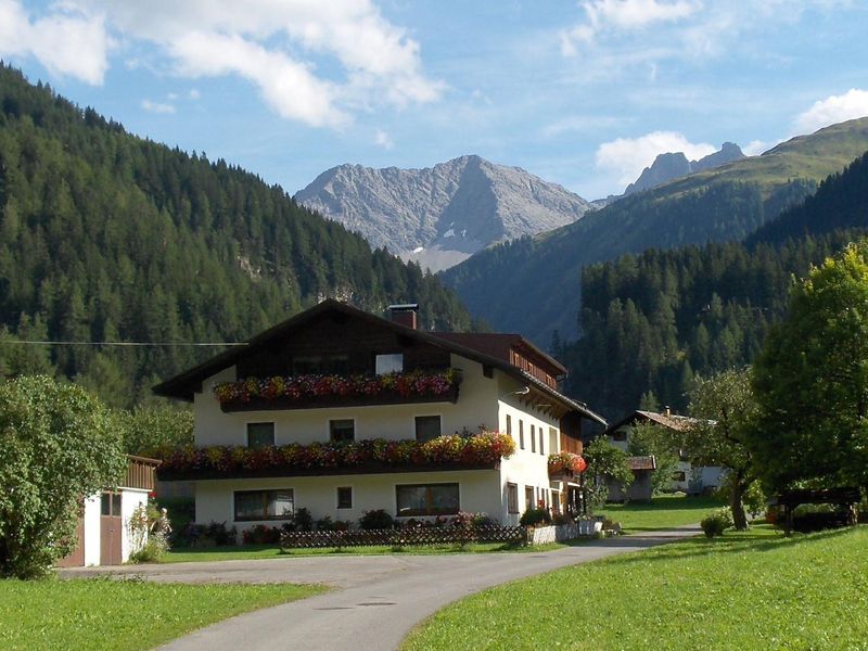 Ferienwohnungen Sennhof in Bach Lechtal