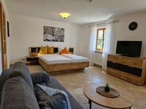 24034287-Ferienwohnung-4-Bad Abbach-300x225-0