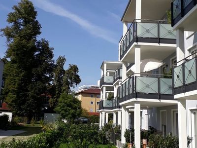 Fassade mit Blick auf Balkon